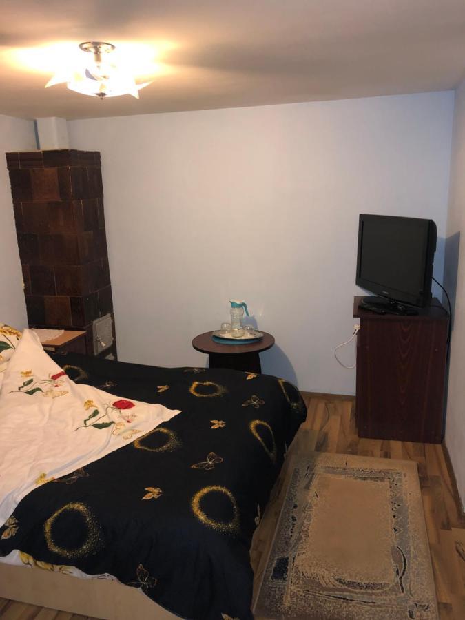 Casuta Bunicilor Isverna Otel Dış mekan fotoğraf